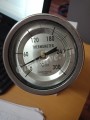 Đồng hồ đo nhiệt độ Daewon mặt D80mm, thân crom , chân sau crom 15A, nhiệt độ 300C