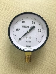 Đồng hồ đo áp suất Wise P110 vỏ thép chân đồng dưới 1/2 (15A), mặt D100mm, áp 0-1kg 
